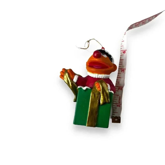 Vintage 1993 Sesame Street Christmas Ornament - Jim Henson Productions Ernie - Picture 6 of 6